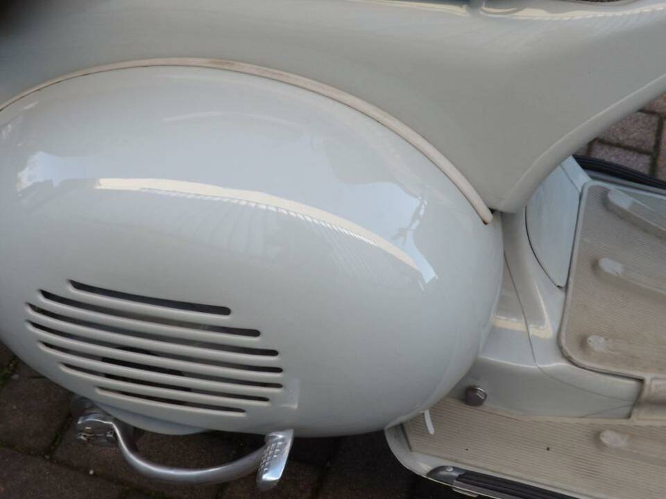 Immagine 40/50 di Piaggio Vespa 125 (1955)