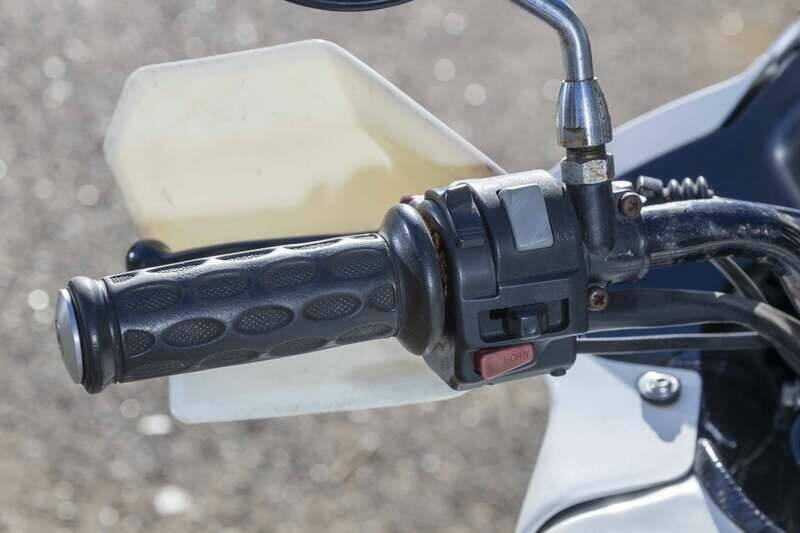 Immagine 7/32 di Yamaha XTZ 750 Super Ténéré (1991)