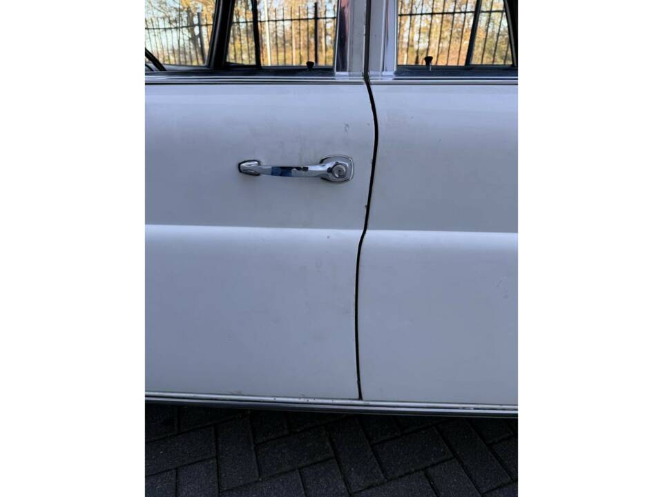 Bild 14/50 von Mercedes-Benz 230 (1968)