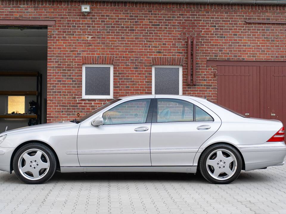 Afbeelding 4/45 van Mercedes-Benz S 55 AMG (2000)