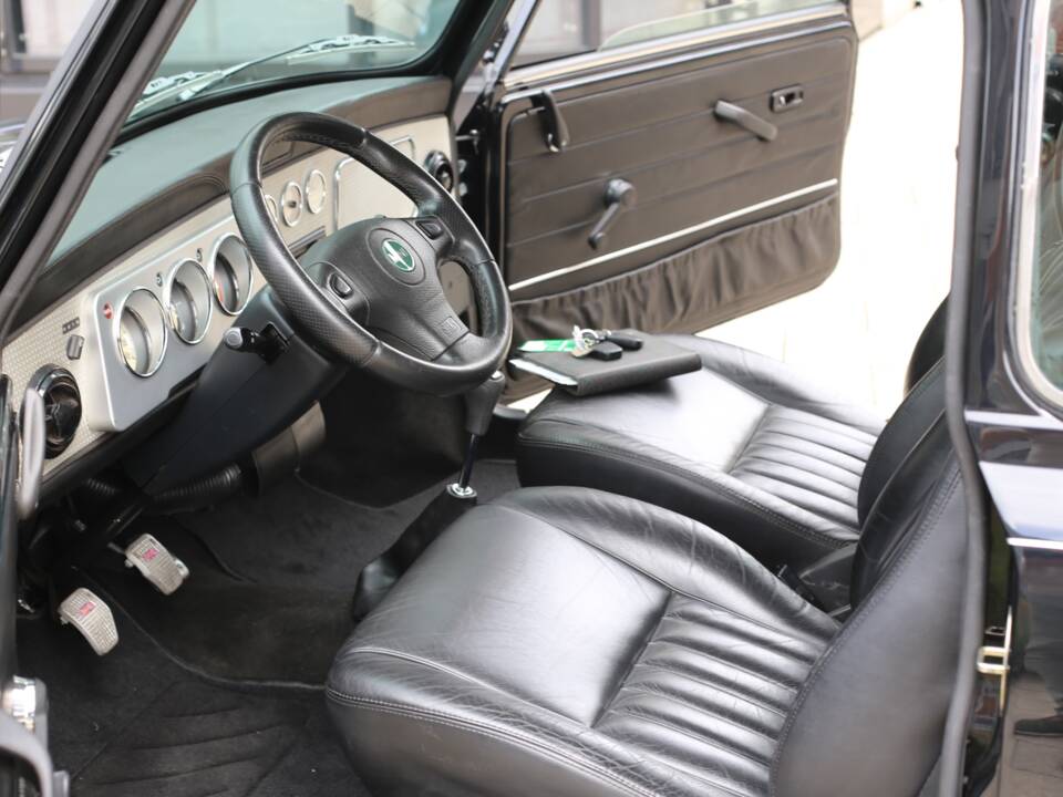 Immagine 14/38 di Mini Cooper 1.3i MPI (1999)