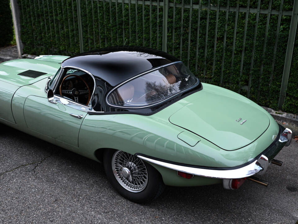 Image 28/60 de Jaguar E-Type (1970)