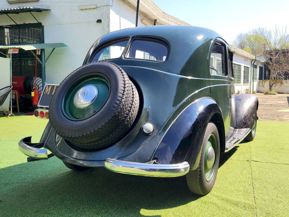 Image 13/75 of FIAT 1500 (1937)