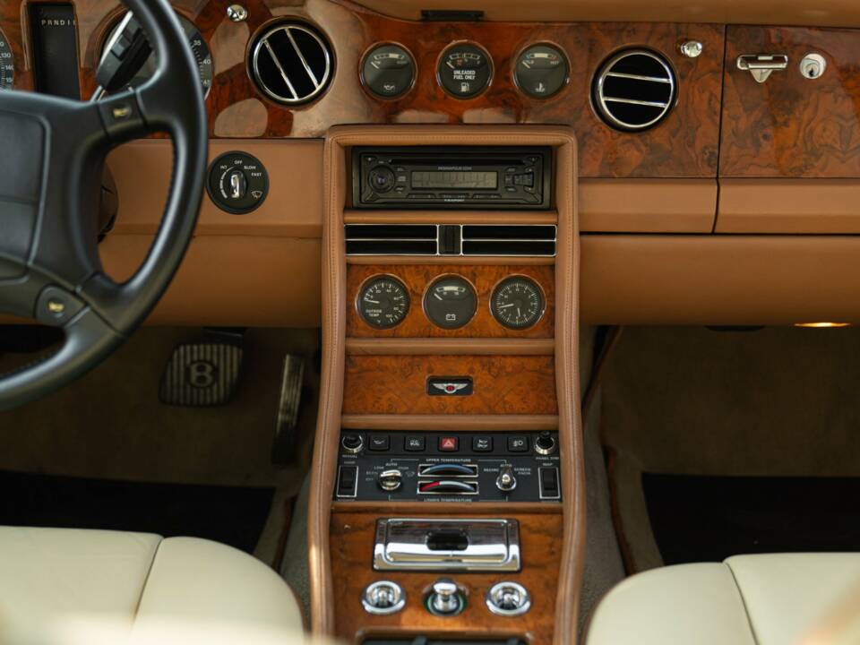 Bild 48/50 von Bentley Turbo R (1990)