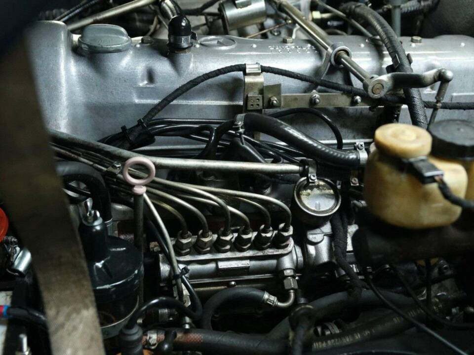 Image 25/30 of Mercedes-Benz 280 SL (1968)