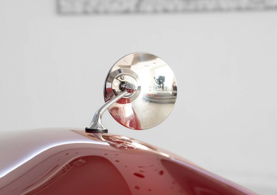 Image 16/30 of Jaguar XK 120 SE OTS (1953)