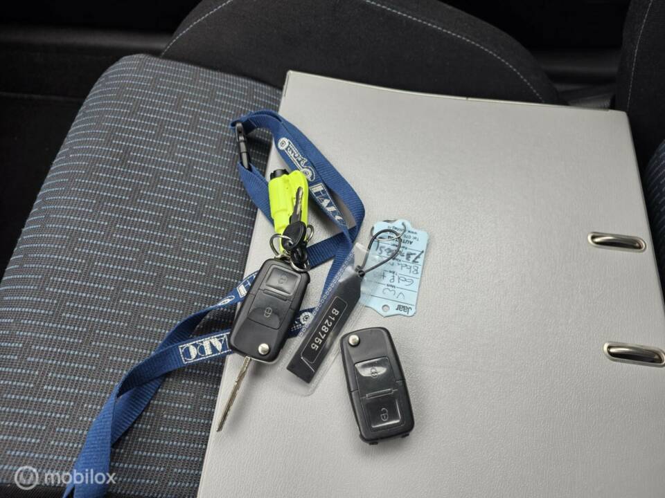 Image 33/42 of Volkswagen Golf IV 1.6 (2003)
