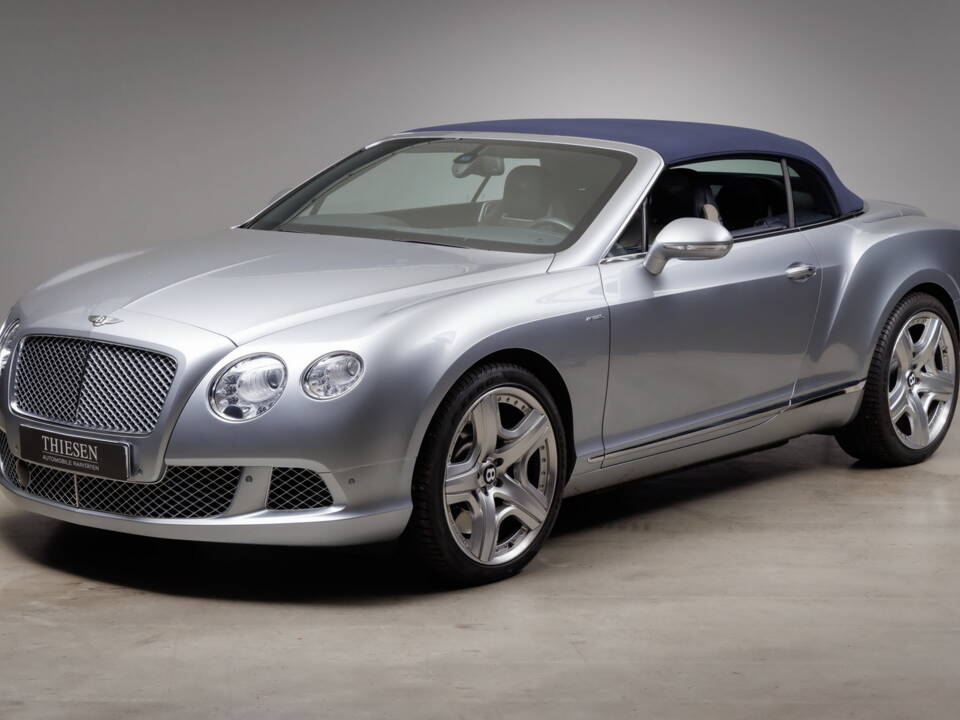 Afbeelding 2/41 van Bentley Continental GTC W12 (2014)