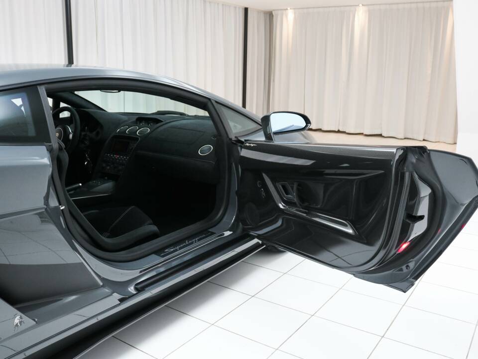 Imagen 9/18 de Lamborghini Gallardo Superleggera (2008)