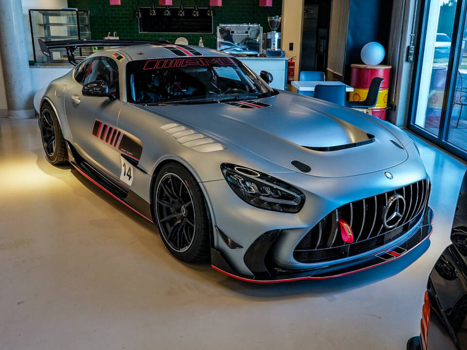 Image 3/52 of Mercedes-AMG GT Track Series (2021)