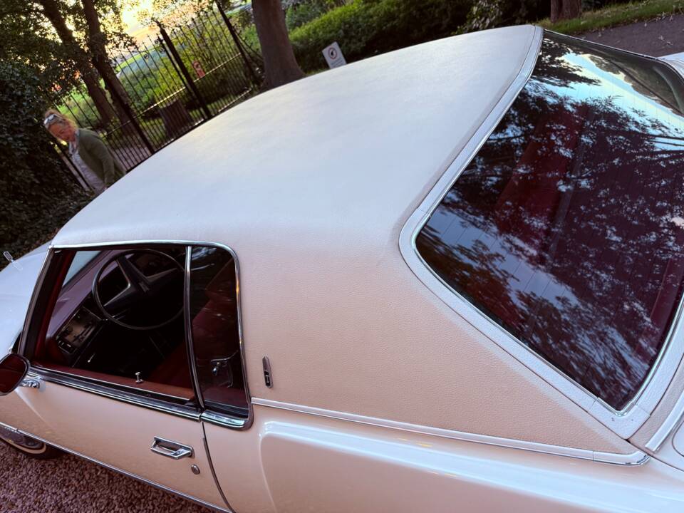 Bild 15/21 von Oldsmobile Toronado Brougham (1973)
