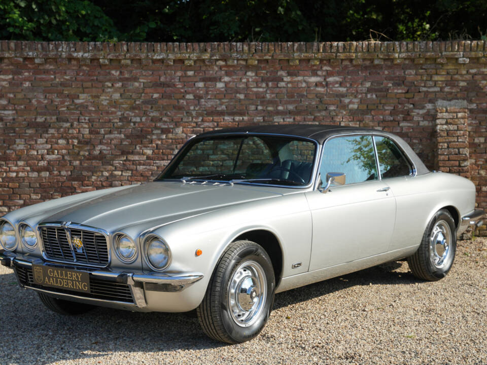 Bild 1/50 von Jaguar XJ 6 C 4.2 (1975)