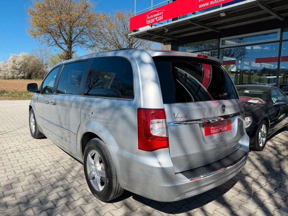 Bild 4/22 von Lancia Voyager 3.6 (2012)