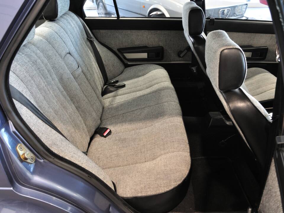 Image 22/29 of Alfa Romeo Giulietta 1.8 (1983)