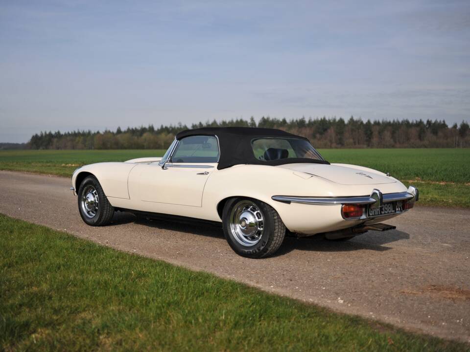 Image 23/37 de Jaguar Type E V12 (1972)