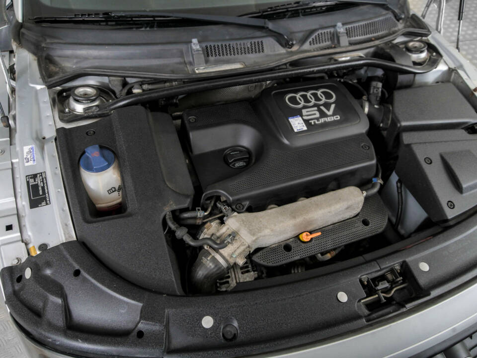 Image 36/50 of Audi TT 1.8 T (1999)