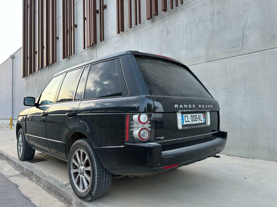 Bild 8/12 von Land Rover Range Rover 4.4 TDV8 Vogue SE (2012)