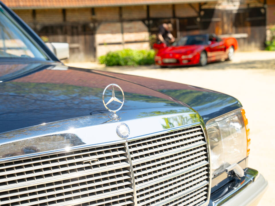 Bild 15/64 von Mercedes-Benz 500 SEL (1984)