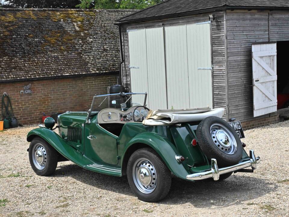 Image 30/50 of MG TD (1953)