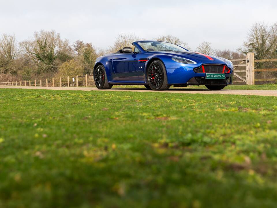 Bild 85/85 von Aston Martin V12 Vantage AMR Roadster (2018)
