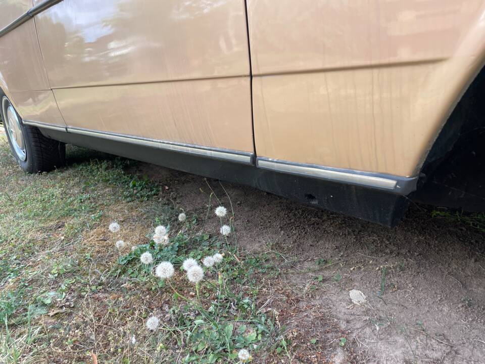 Bild 28/52 von Mercedes-Benz 280 (1976)
