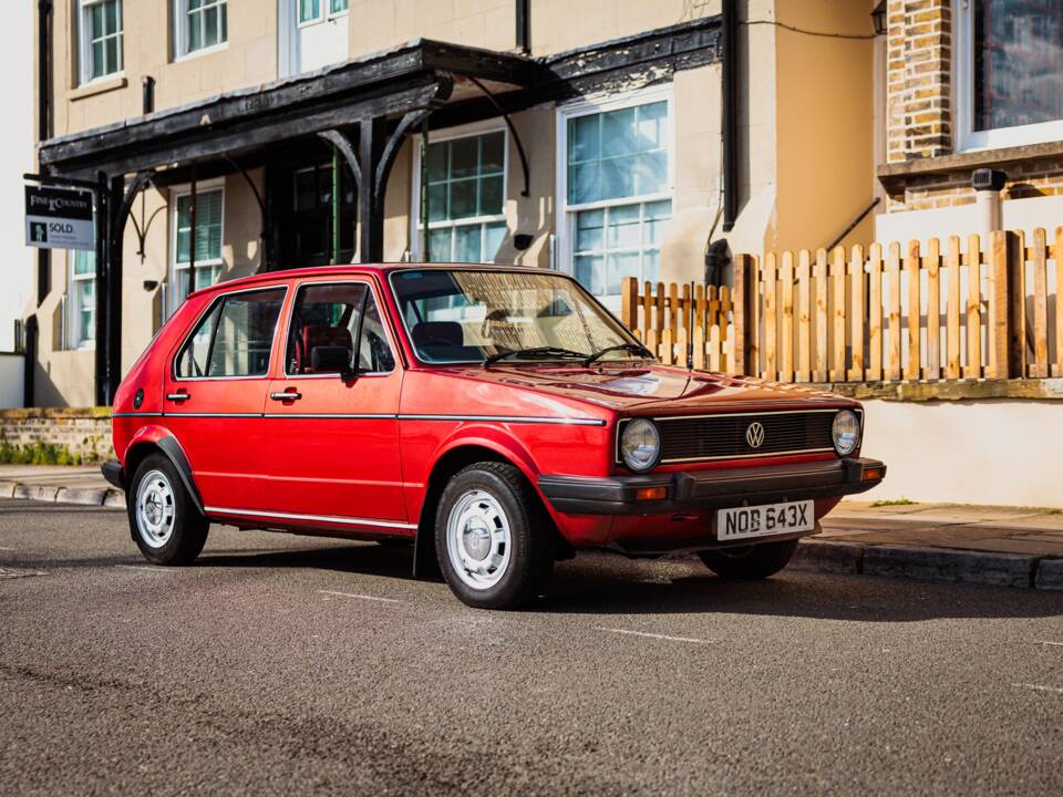 Immagine 28/50 di Volkswagen Golf I GL (1982)