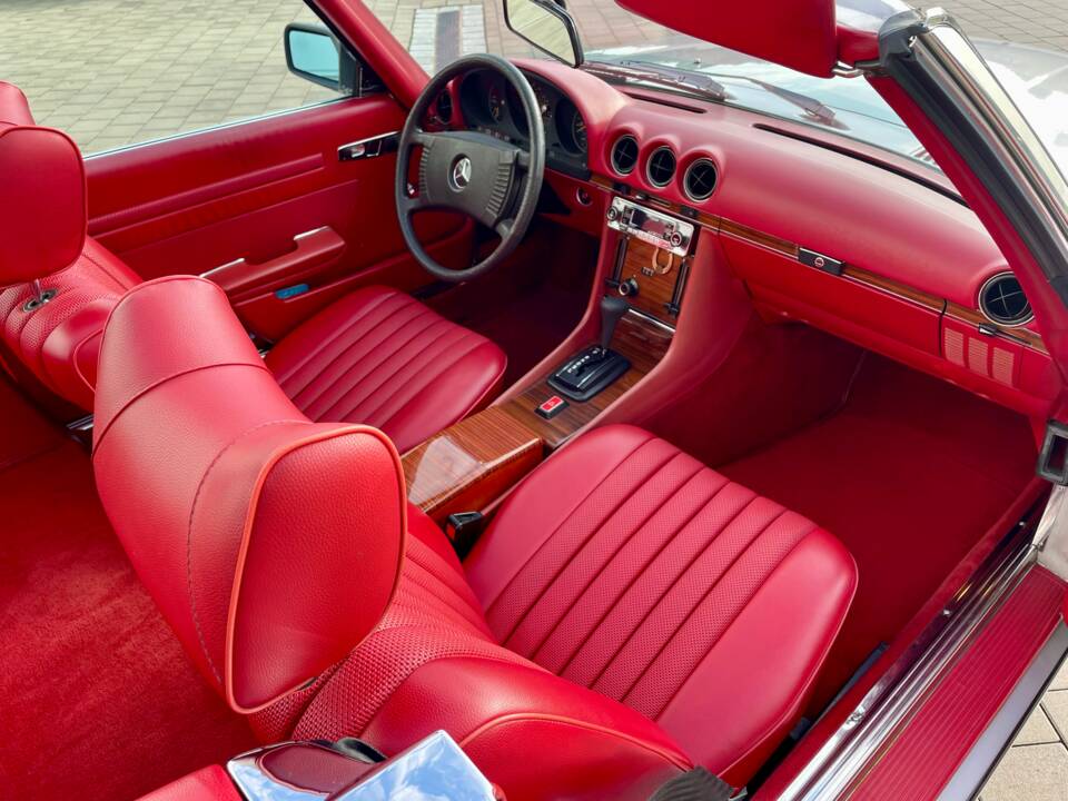 Image 15/23 de Mercedes-Benz 280 SL (1977)