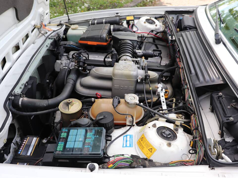 Image 10/28 of BMW 635 CSi (1989)