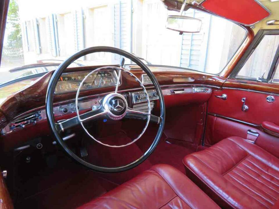 Image 10/20 of Mercedes-Benz 220 S (1958)