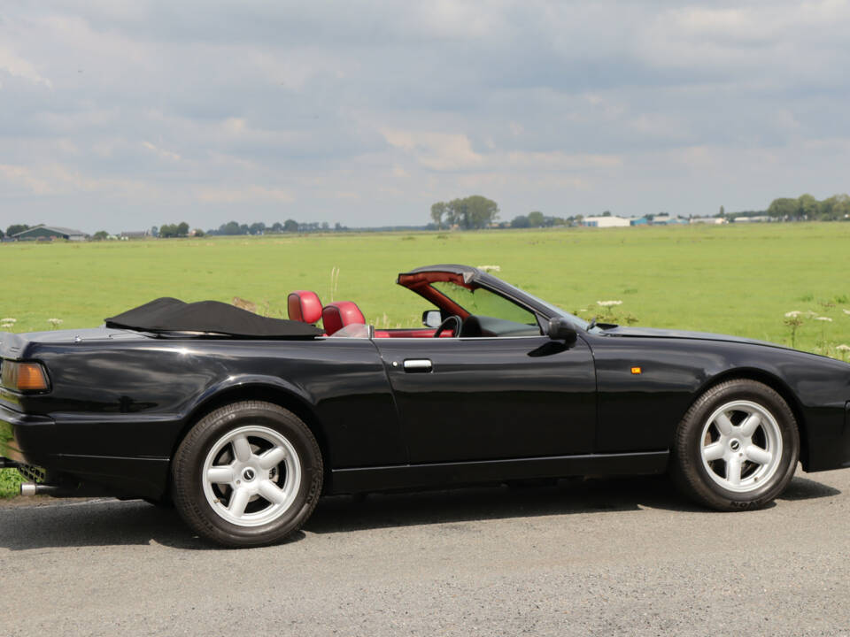 Image 5/44 de Aston Martin Virage Volante (1993)