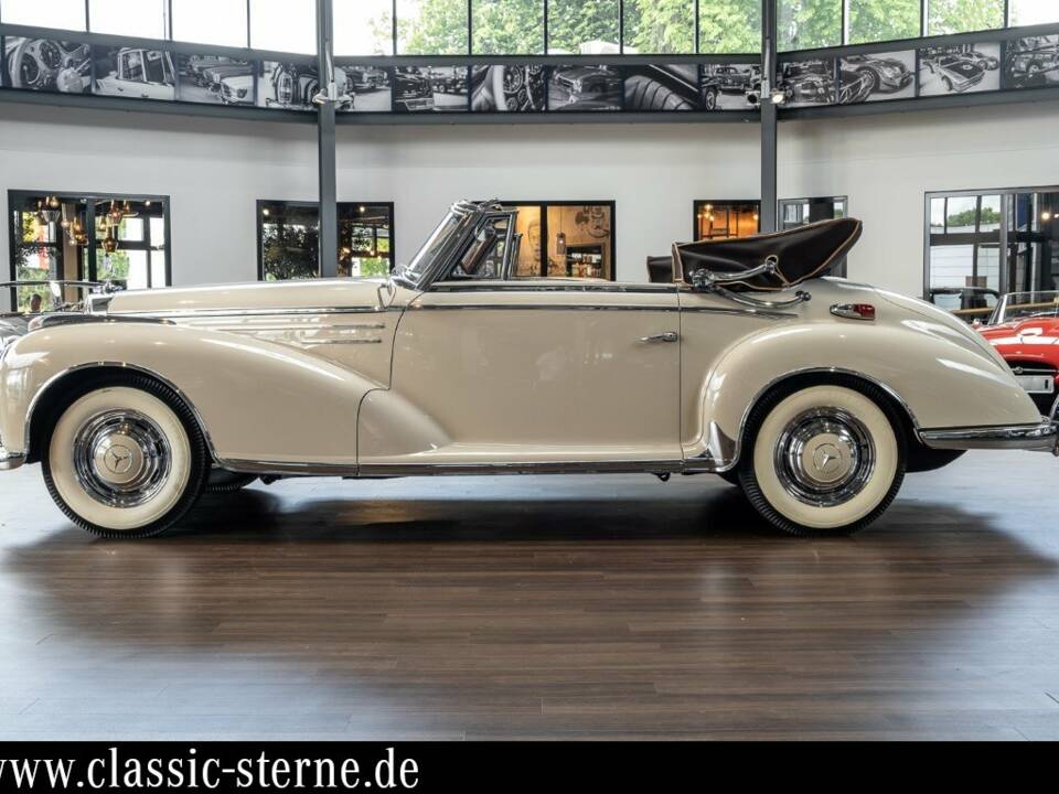 Bild 2/15 von Mercedes-Benz 300 Sc Cabriolet A (1957)
