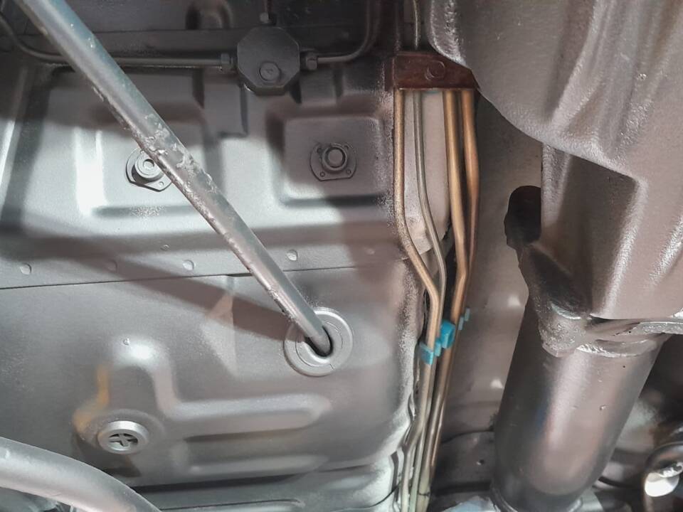 Image 43/55 of Mitsubishi Starion (1989)