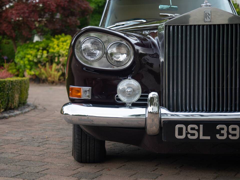 Image 14/50 of Rolls-Royce Silver Cloud III (1964)