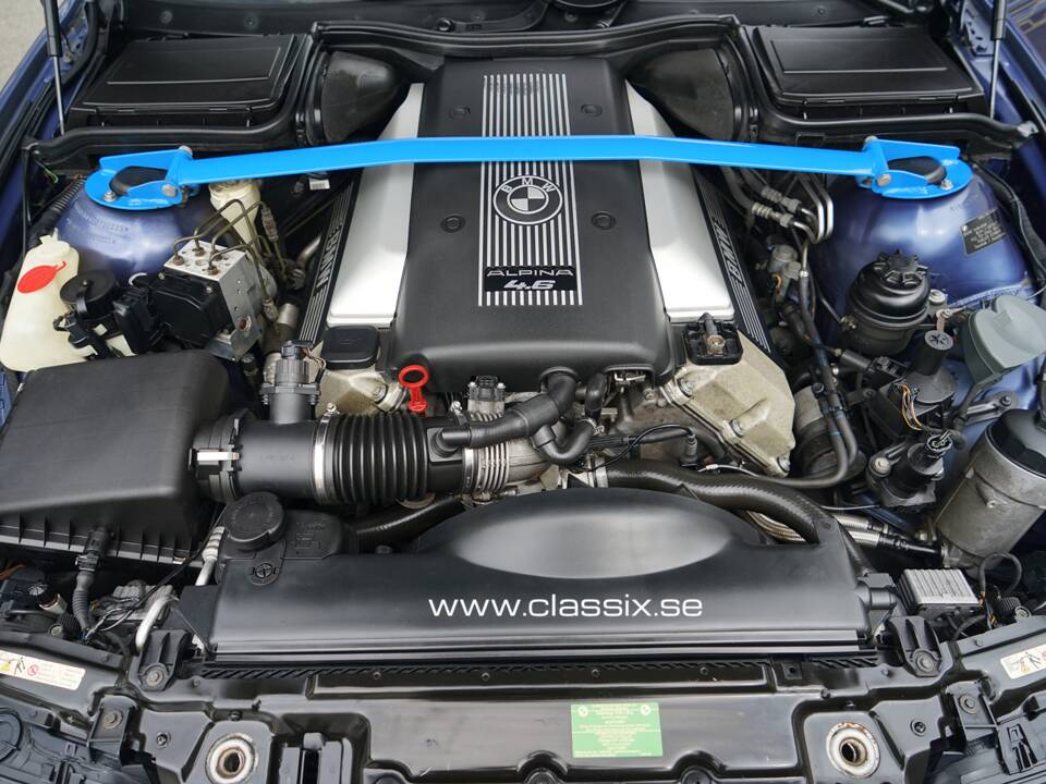 Image 10/16 of ALPINA B10 V8 Touring (1998)