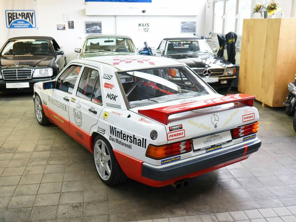 Imagen 12/36 de Mercedes-Benz 190 E 2.6 (1990)