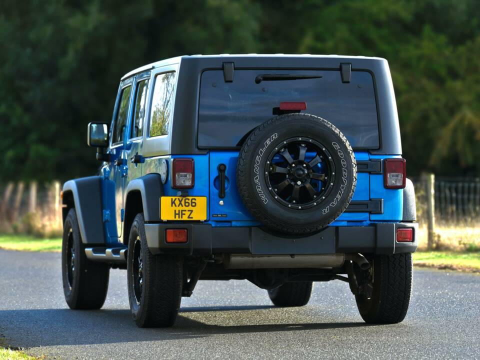 Bild 11/50 von Jeep Wrangler 3.8 &quot;75th Aniversary&quot; (2016)