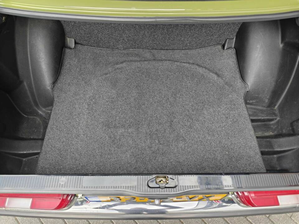 Immagine 35/50 di Mercedes-Benz 230 CE (1982)