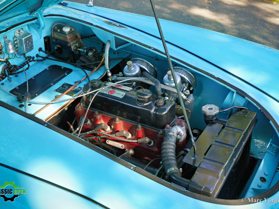 Image 17/46 of MG MGA 1500 (1957)