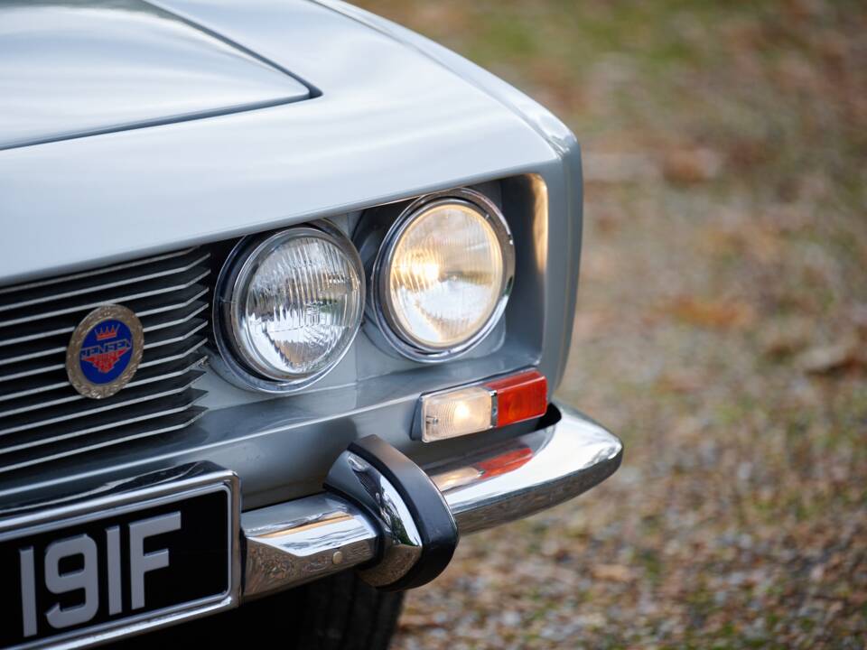 Image 18/50 of Jensen FF (1967)