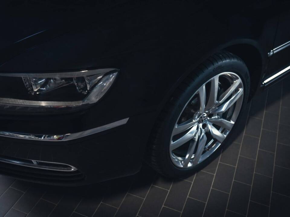 Image 3/15 of Volkswagen Phaeton W12 (2010)