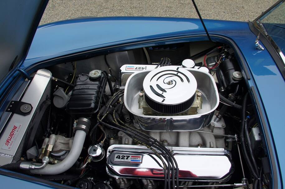 Image 3/6 of Shelby Cobra 427 S/C (1965)