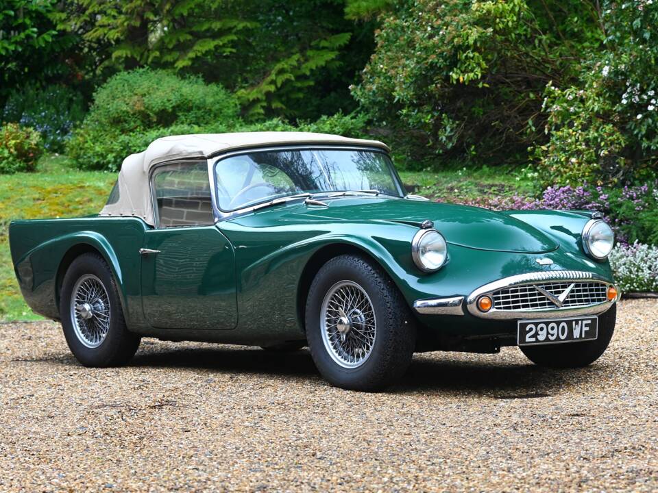 Image 1/20 of Daimler SP 250 (1962)