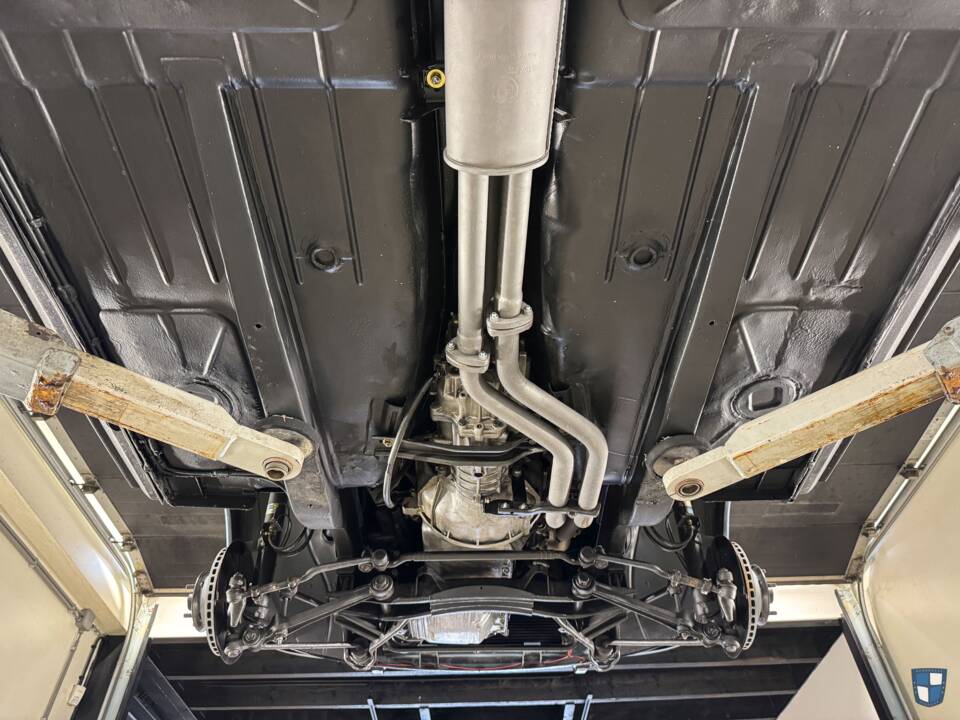 Image 72/73 of BMW 3.0 CSi (1973)