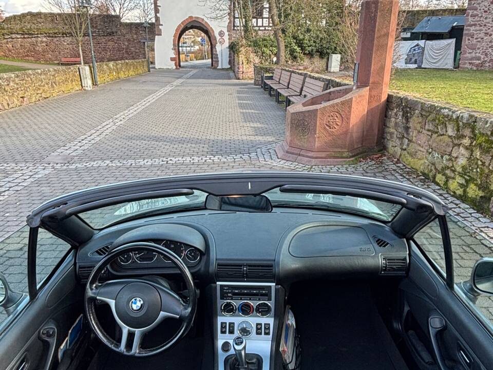Bild 6/7 von BMW Z3 2.2i (2002)