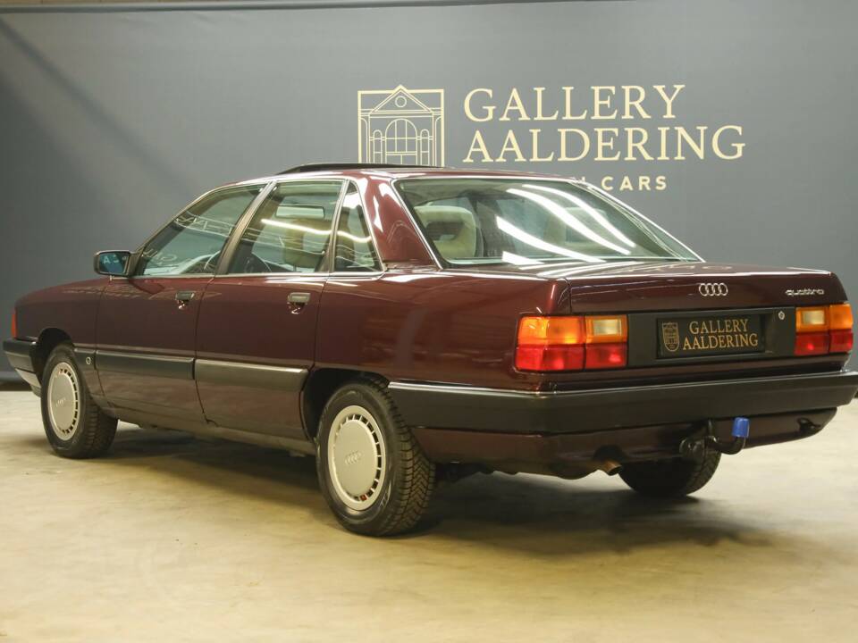 Image 2/50 de Audi 100 - 2.3E quattro (1990)