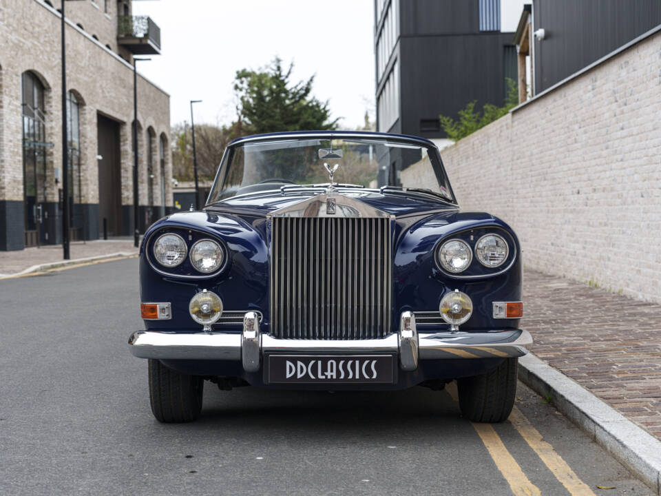 Image 5/27 of Rolls-Royce Silver Cloud III &quot;Chinese Eyes&quot; (1966)