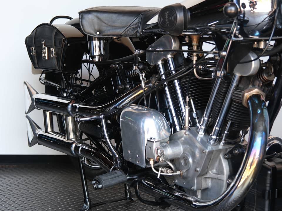 Image 42/99 of Brough-Superior SS 100 (1933)