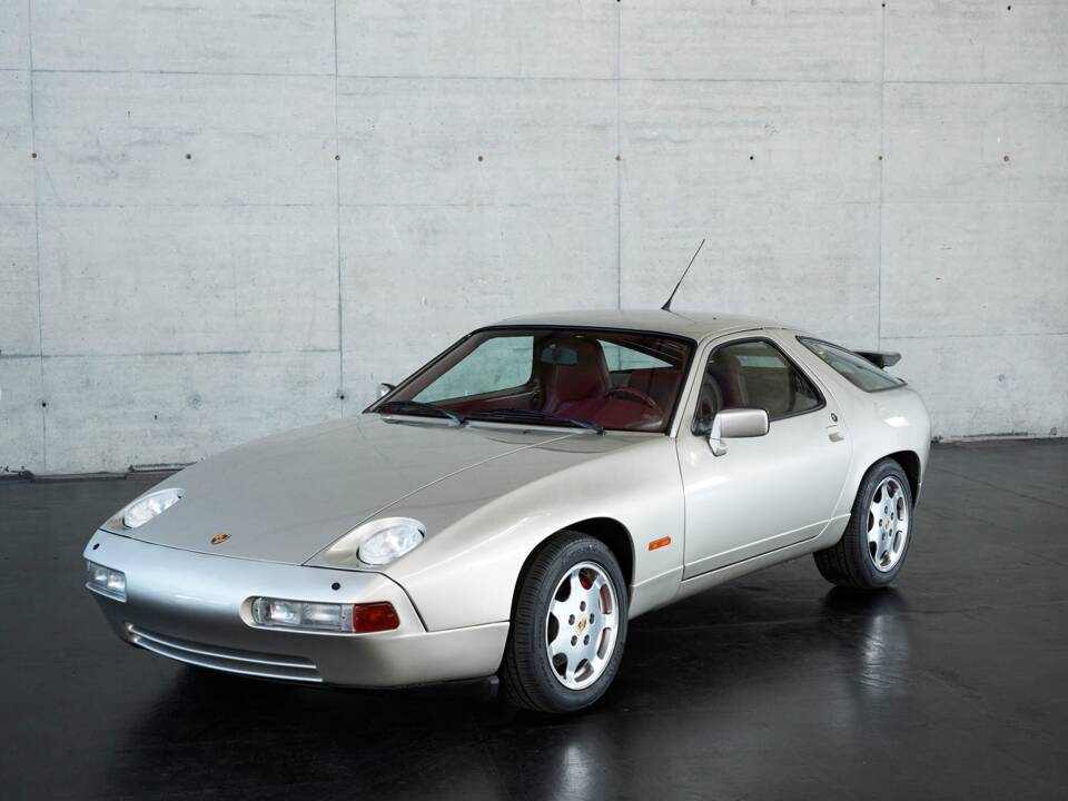 Image 2/50 of Porsche 928 GT (1989)