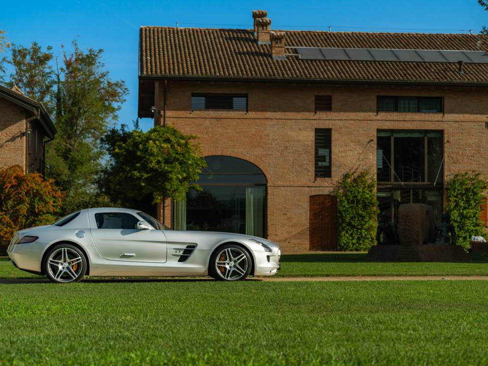 Bild 9/50 von Mercedes-Benz SLS AMG (2014)