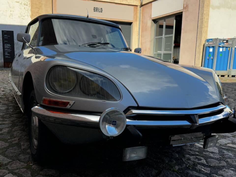 Image 9/68 of Citroën DS 23 Pallas IE (1973)